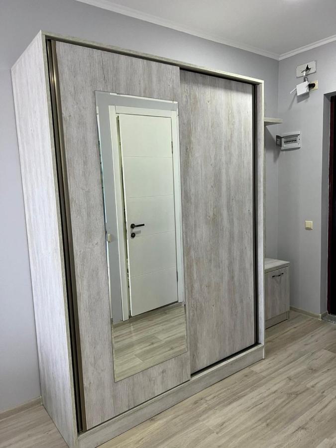 Liana Sea & Sky Suites Batoemi Buitenkant foto