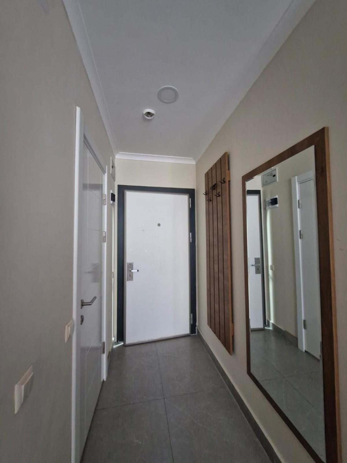 Liana Sea & Sky Suites Batoemi Buitenkant foto
